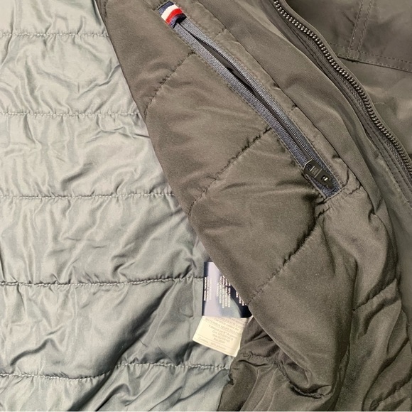 Tommy Hilfiger L Cargo Pockets Hidden Hooded Bomber Jacket - Picture 7 of 10